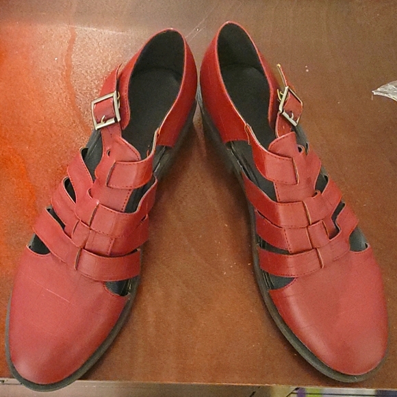 Shoes! - Picture 1 of 4